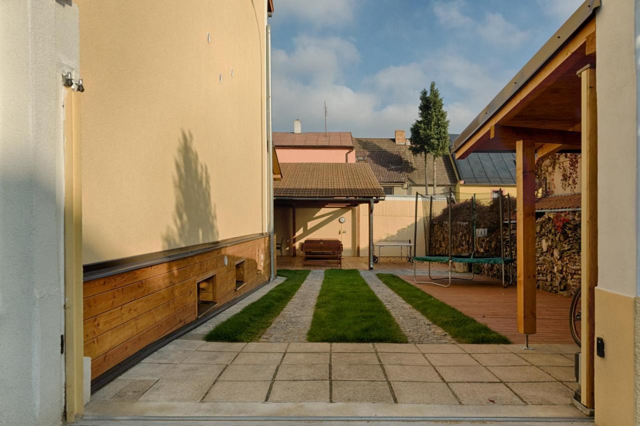 Romance Ubytovani Jindřichŭv Hradec Exteriör bild